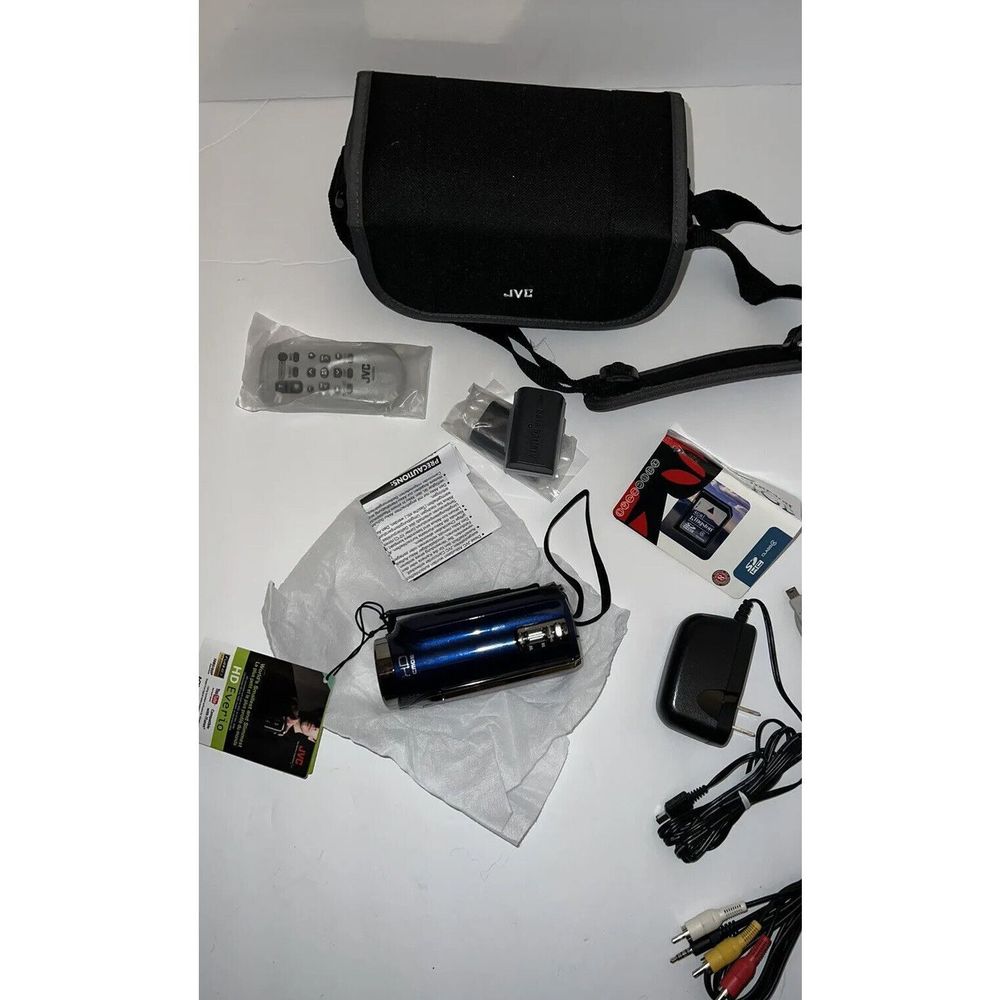 JVC GZ-HD300AU HD VIDEO PLUS20X OPTICAL ZOOM Full HD And Extras! New, Never Used